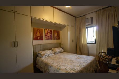 Apartamento à venda com 115m², 4 quartos e 2 vagasSuíte