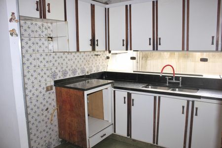 Casa à venda com 199m², 5 quartos e 1 vagaCozinha