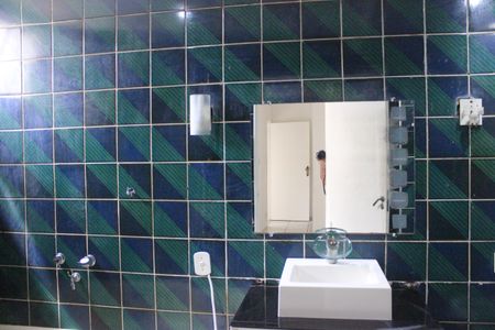 Casa à venda com 199m², 5 quartos e 1 vagaBanheiro da Suíte 1