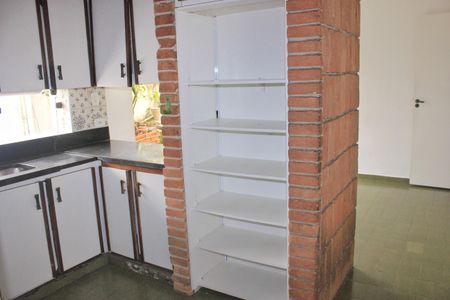 Casa à venda com 199m², 5 quartos e 1 vagaCozinha