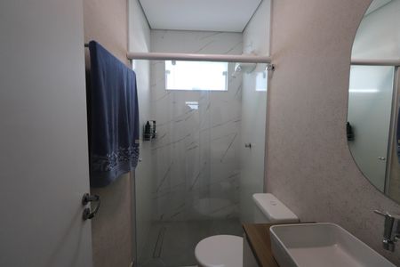 Casa à venda com 120m², 3 quartos e 1 vaga Casa à venda com 120m², 3 quartos e 1 vagaBanheiro da Suíte 1