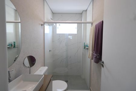 Casa à venda com 120m², 3 quartos e 1 vaga Casa à venda com 120m², 3 quartos e 1 vagaBanheiro da Suíte 2