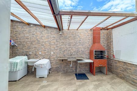 Casa à venda com 210m², 2 quartos e 2 vagas Casa à venda com 210m², 2 quartos e 2 vagasÁrea de Serviço