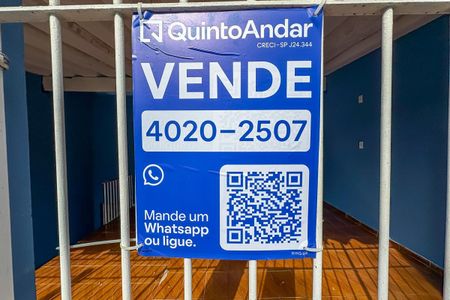 Casa à venda com 210m², 2 quartos e 2 vagas Casa à venda com 210m², 2 quartos e 2 vagasPlaca