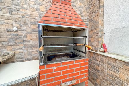 Casa à venda com 210m², 2 quartos e 2 vagas Casa à venda com 210m², 2 quartos e 2 vagasÁrea de Serviço