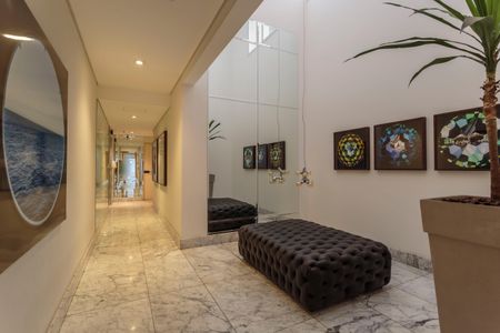 Apartamento para alugar com 170m², 3 quartos e 2 vagasHall social