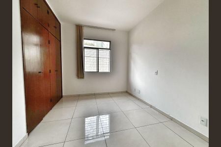 Apartamento à venda com 160m², 3 quartos e 1 vagaQuarto 2
