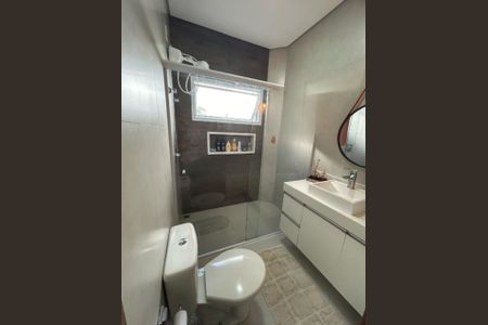 Casa de condomínio à venda com 175m², 3 quartos e 4 vagas Casa de condomínio à venda com 175m², 3 quartos e 4 vagasFoto 01