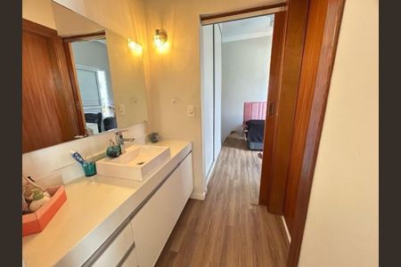 Casa de condomínio à venda com 175m², 3 quartos e 4 vagas Casa de condomínio à venda com 175m², 3 quartos e 4 vagasFoto 01