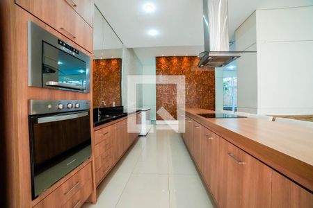 Apartamento à venda com 80m², 2 quartos e 1 vaga Apartamento à venda com 80m², 2 quartos e 1 vagaÁrea comum - Salão de festas