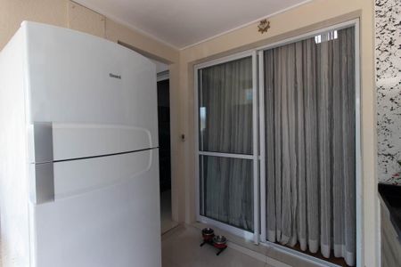Apartamento à venda com 80m², 2 quartos e 1 vaga Apartamento à venda com 80m², 2 quartos e 1 vagaVaranda