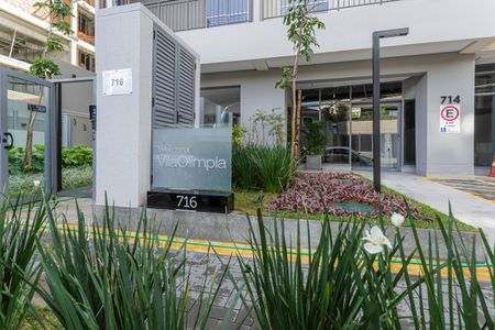 Studio à venda com 31m², 1 quarto e 1 vaga Studio à venda com 31m², 1 quarto e 1 vagaFachada