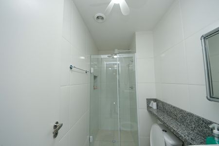 Apartamento para alugar com 33m², 2 quartos e 1 vaga Apartamento para alugar com 33m², 2 quartos e 1 vagaBanheiro Social