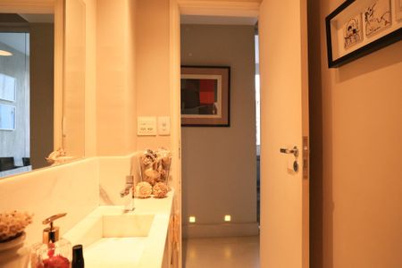 Apartamento à venda com 280m², 4 quartos e 2 vagasLavabo