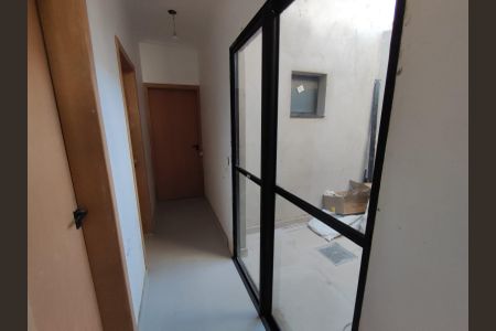 Casa à venda com 81m², 3 quartos e 2 vagas