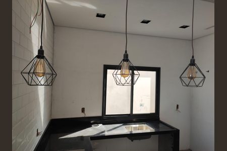 Casa à venda com 81m², 3 quartos e 2 vagas Casa à venda com 81m², 3 quartos e 2 vagasCozinha