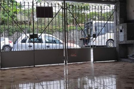 Casa à venda com 110m², 2 quartos e 2 vagas