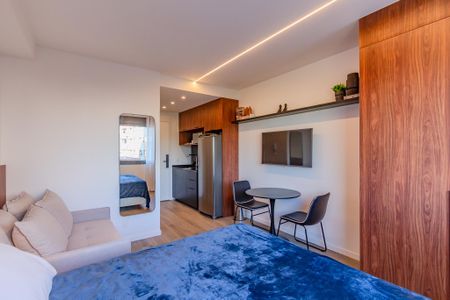 Studio à venda com 30m², 1 quarto e sem vaga Studio à venda com 30m², 1 quarto e sem vagaSala/Quarto