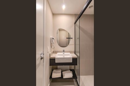 Studio à venda com 30m², 1 quarto e sem vaga Studio à venda com 30m², 1 quarto e sem vagaBanheiro