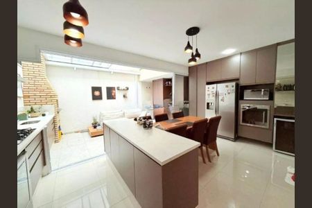 Casa de condomínio à venda com 174m², 3 quartos e 4 vagas Casa de condomínio à venda com 174m², 3 quartos e 4 vagasFoto 06