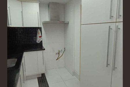 Apartamento à venda com 65m², 2 quartos e 1 vaga
