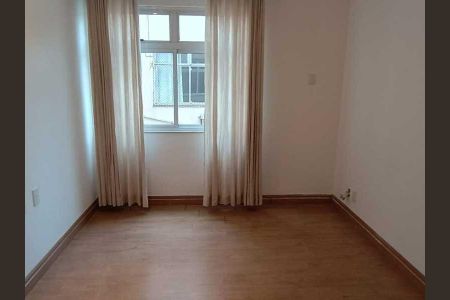 Apartamento à venda com 65m², 2 quartos e 1 vaga