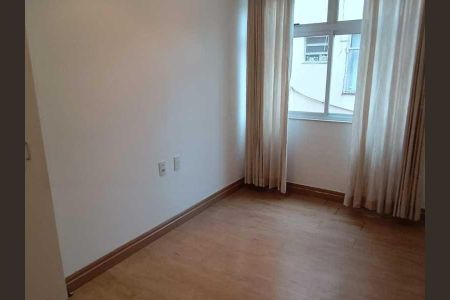 Apartamento à venda com 65m², 2 quartos e 1 vaga