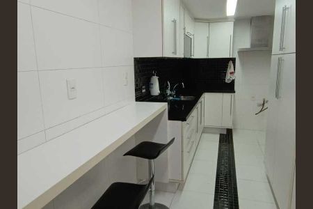 Apartamento à venda com 65m², 2 quartos e 1 vaga