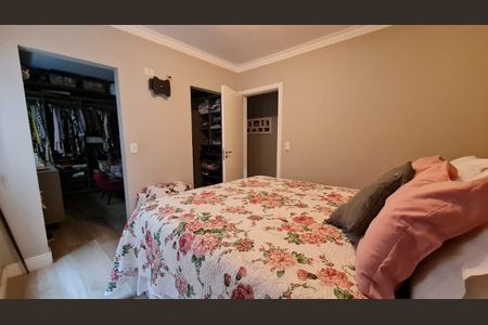 Casa à venda com 212m², 3 quartos e 4 vagas