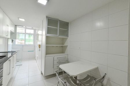 Apartamento à venda com 151m², 3 quartos e 2 vagas
