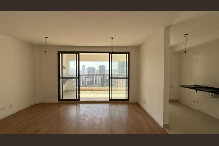 Apartamento à venda com 76m², 2 quartos e 1 vaga