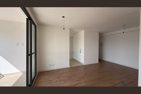 Apartamento à venda com 76m², 2 quartos e 1 vaga
