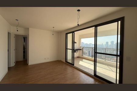 Apartamento à venda com 76m², 2 quartos e 1 vaga