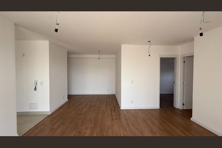 Apartamento à venda com 76m², 2 quartos e 1 vaga