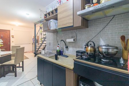 Casa de condomínio à venda com 56m², 2 quartos e 1 vagaCozinha e Área de Serviço