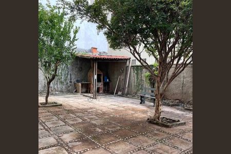 Casa à venda com 273m², 4 quartos e 2 vagas