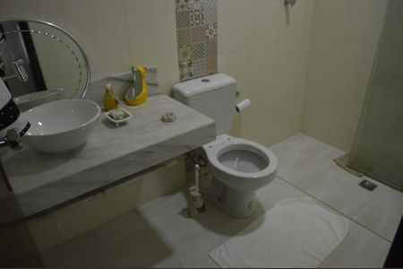 Casa à venda com 233m², 3 quartos e 1 vaga