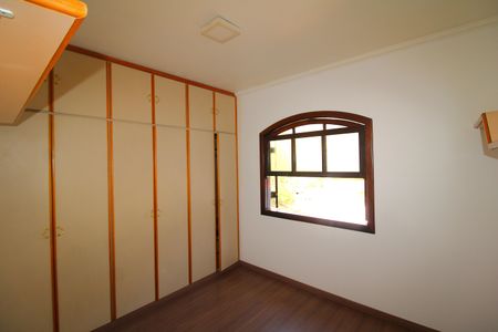 Casa à venda com 170m², 3 quartos e 3 vagasSuíte