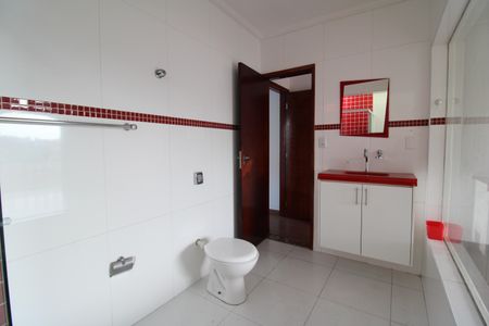 Casa à venda com 170m², 3 quartos e 3 vagas Banheiro Suíte 3