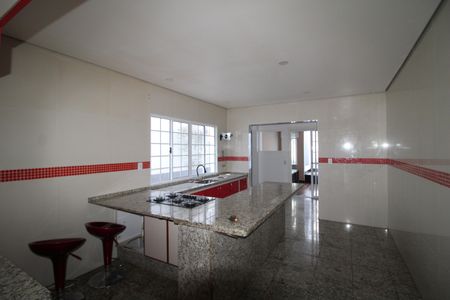 Casa à venda com 170m², 3 quartos e 3 vagasCozinha