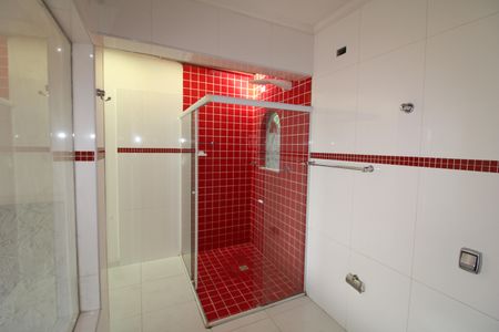 Casa à venda com 170m², 3 quartos e 3 vagas Banheiro Suíte 3