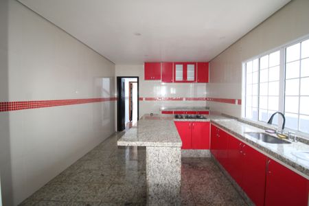 Casa à venda com 170m², 3 quartos e 3 vagasCozinha