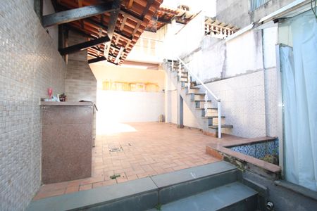 Casa à venda com 170m², 3 quartos e 3 vagasÁrea de Serviço