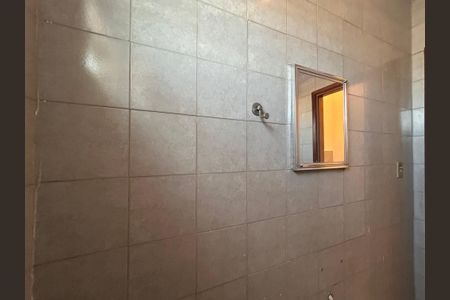 Apartamento para alugar com 55m², 2 quartos e sem vagaBanheiro