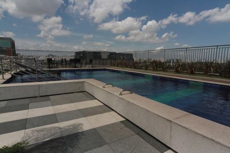 Studio à venda com 23m², 1 quarto e sem vaga Studio à venda com 23m², 1 quarto e sem vagaÁrea comum - Piscina