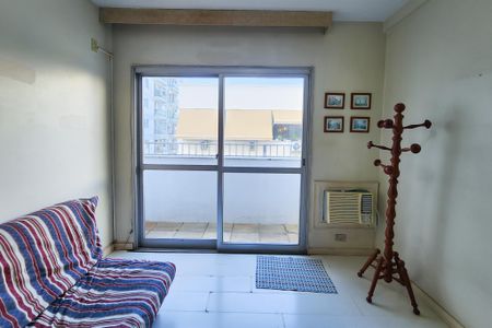 Apartamento à venda com 105m², 2 quartos e 1 vaga Apartamento à venda com 105m², 2 quartos e 1 vagaQuarto