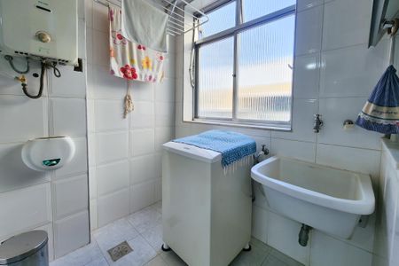 Apartamento à venda com 105m², 2 quartos e 1 vaga Apartamento à venda com 105m², 2 quartos e 1 vagaÁrea de serviço