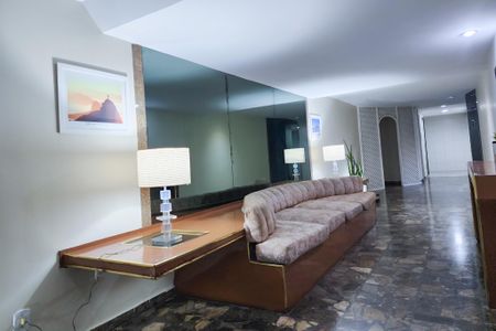 Apartamento à venda com 105m², 2 quartos e 1 vaga Apartamento à venda com 105m², 2 quartos e 1 vagaÁrea comum