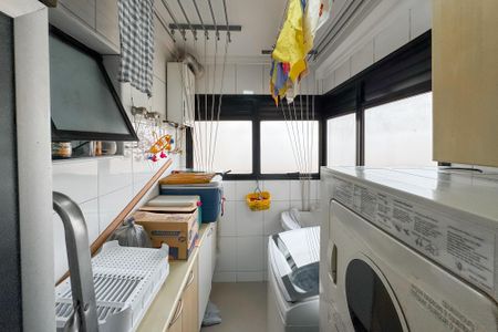 Apartamento à venda com 87m², 3 quartos e 2 vagas Apartamento à venda com 87m², 3 quartos e 2 vagasÁrea de Serviço