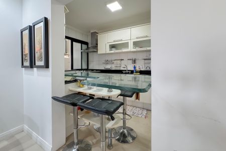 Apartamento à venda com 87m², 3 quartos e 2 vagas Apartamento à venda com 87m², 3 quartos e 2 vagasCozinha
